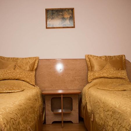 N&S Hotel Barlad Birlad Ngoại thất bức ảnh