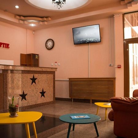 N&S Hotel Barlad Birlad Ngoại thất bức ảnh