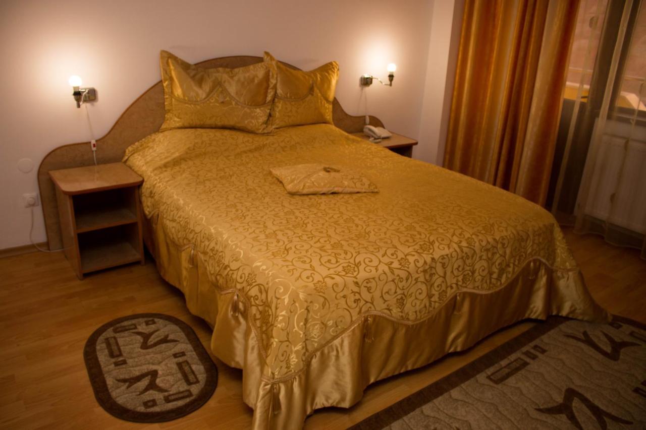N&S Hotel Barlad Birlad Ngoại thất bức ảnh
