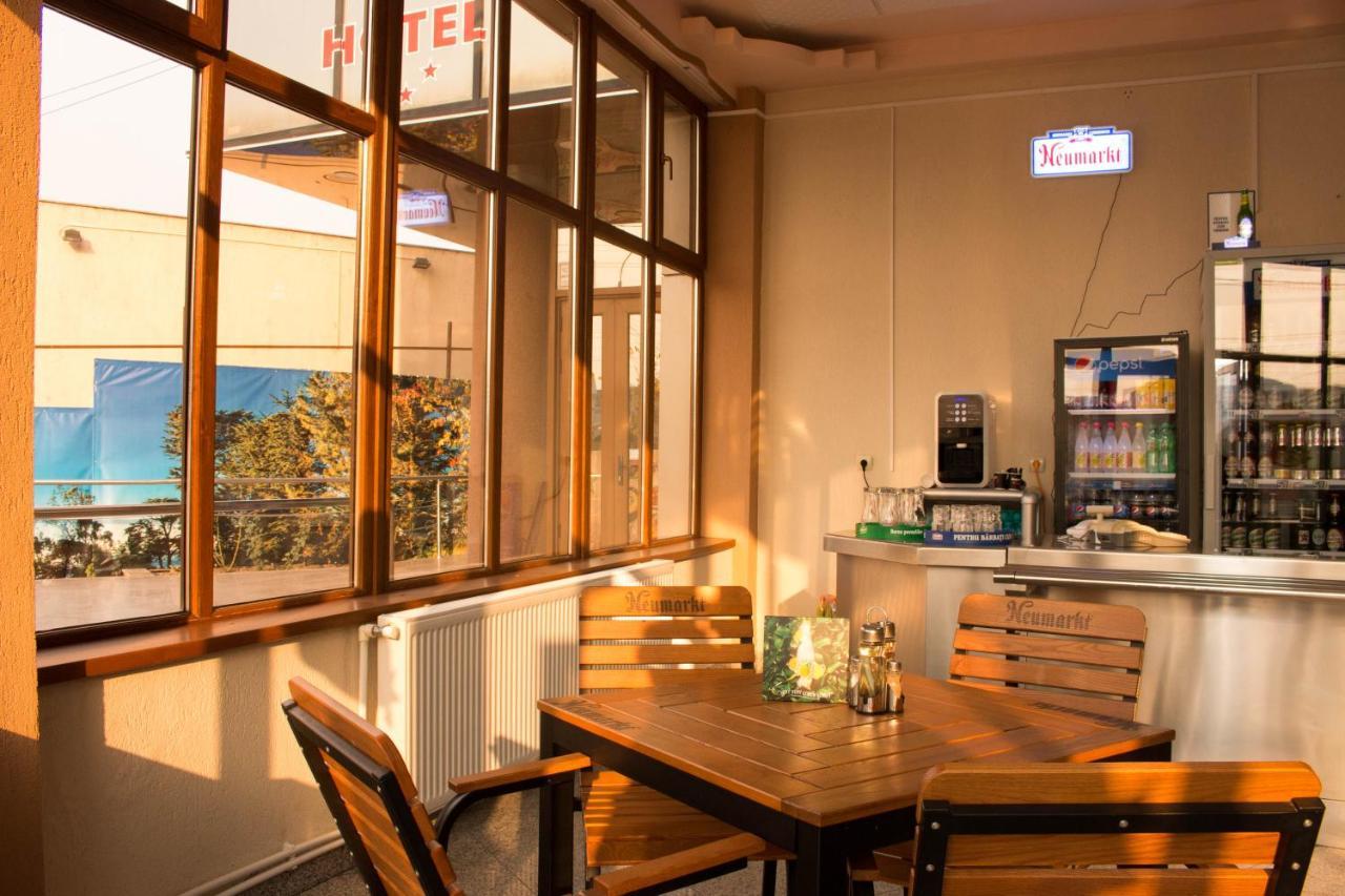 N&S Hotel Barlad Birlad Ngoại thất bức ảnh